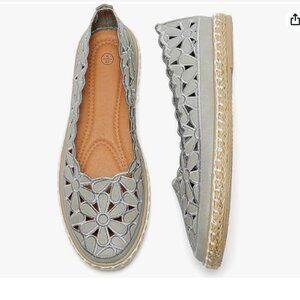 Heawish Flat Gray Leather Daisy Round Toe Casual loafer Rope espadrille sole 9.5